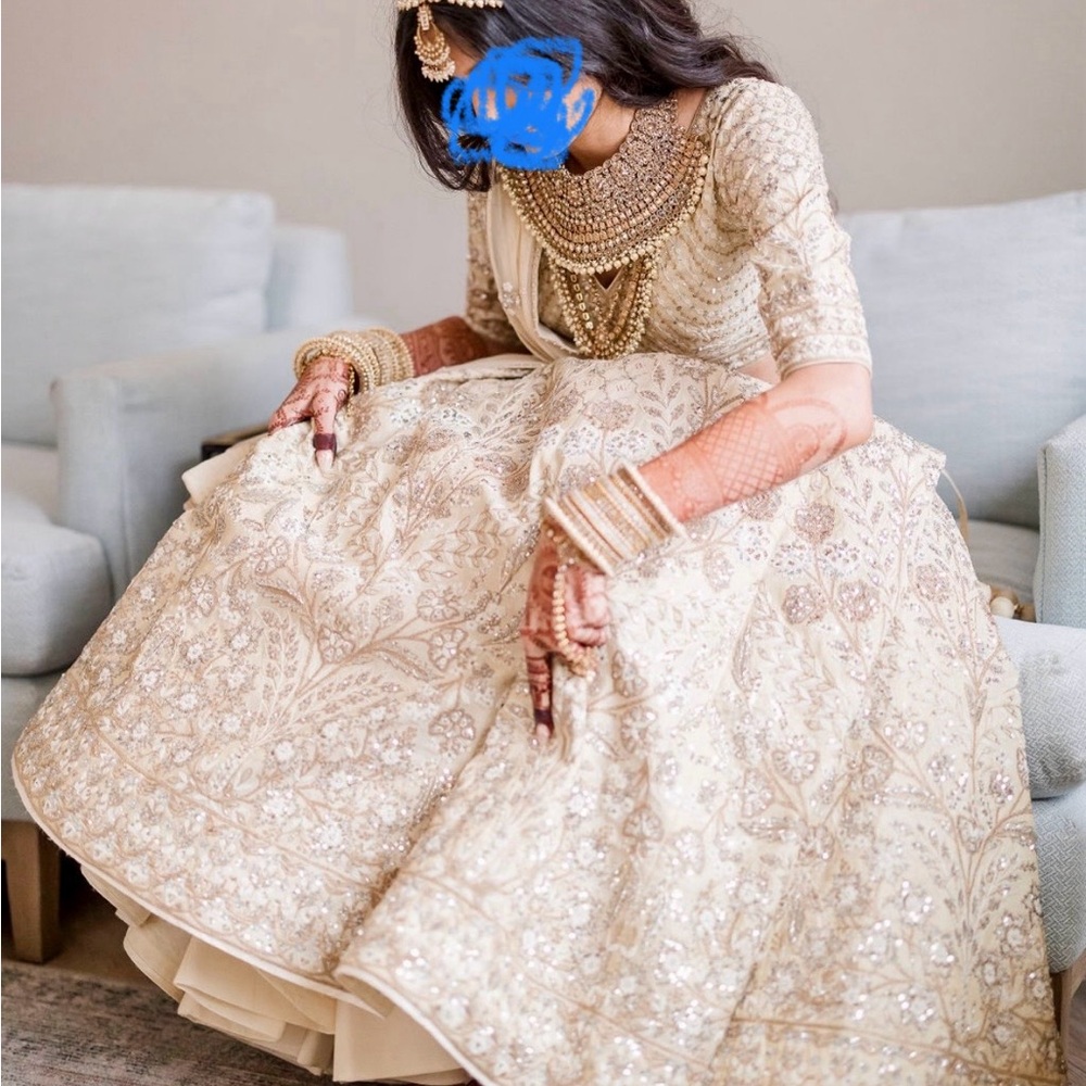 Anita Dongre Elinaz Lehenga